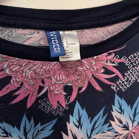 Floral Short Sleeve Shirt - Picture 2 of 3